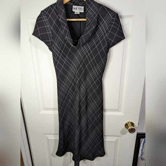 S.L. Fashions Dresses & Skirts - S L Fashions vintage black & white cowl neck bias cut dress size 4 petite